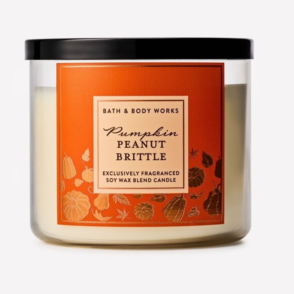 Bath & Body Works Pumpkin Peanut Brittle 3 Wick Soy Wax Blend Candle Orange 14.5